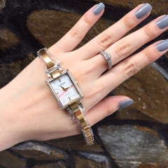 Đồng Hồ Lắc Tay Nữ Sunrise 9951AA - Authentic