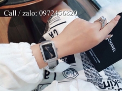 Đồng Hồ Nữ Chanel CNNT012 - Dây Bạc Mặt Đen - 28,6 x 37mm