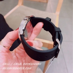 Đồng Hồ Nữ Guess W0911L8 - Mặt Số Hoa Văn 4 Chữ G - Dây Cao Su - 39mm