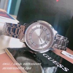 Đồng Hồ Nữ Guess W0933L1 - Số La Mã Tại Các Mốc Giờ Quan Trọng - Dây Kim Loại - 39mm