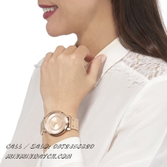 Đồng Hồ Nữ Guess W0933L3 - Số La Mã Tại Các Mốc Giờ Quan Trọng - Dây Kim Loại - 39mm