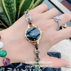 Đồng Hồ Lắc Tay Nữ Rado Điểm Pha Lê 4 Mốc Giờ Dây Đá Ceramic Đen Gold 26mm