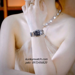 Đồng Hồ Nữ Gucci G - Gucci Nền Mặt Đen, Đính Đá, Dáng Lắc Tay 2 Kim Silver 26mm