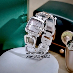 Đồng Hồ Nữ Gucci G - Gucci Nền Mặt Xà Cừ Hồng, Đính Đá, Dáng Lắc Tay 2 Kim Silver 26mm