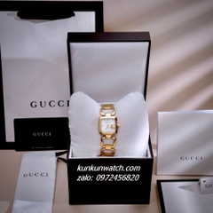Đồng Hồ Nữ Gucci G - Gucci Nền Mặt Trắng, Đính Đá, Dáng Lắc Tay 2 Kim Gold 26mm