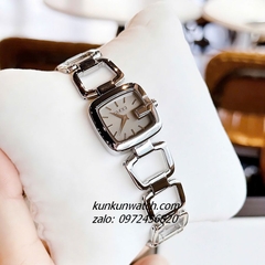 Đồng Hồ Nữ Gucci G - Gucci Nền Mặt Xám, Điểm Vạch Giờ, Dáng Lắc Tay 2 Kim Silver 26mm 1