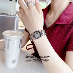 Đồng Hồ Nữ Gucci G - Gucci Nền Mặt Xám, Điểm Vạch Giờ, Dáng Lắc Tay 2 Kim Silver 26mm