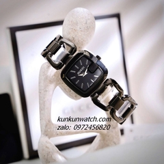 Đồng Hồ Nữ Gucci G - Gucci Full Đen, Điểm Vạch Giờ, Dáng Lắc Tay 2 Kim Silver 26mm