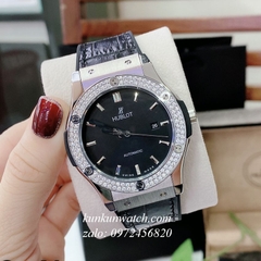 Đồng Hồ Nam Hublot Automatic Viền Đá 2 Vòng Dây Silicone Da Vân Đen Silver 42mm 1