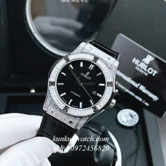 Đồng Hồ Nam Hublot Automatic Viền Đá Vuông Full Vỏ Dây Da Vân Silicone Đen Silver 42mm