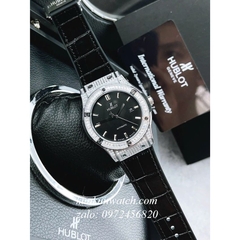 Đồng Hồ Nam Hublot Automatic Viền Đá Vuông Full Vỏ Dây Da Vân Silicone Đen Silver 42mm