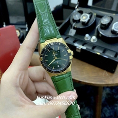 Đồng Hồ Nam Omega Constellation Automatic Niềng Số La Mã Dây Xanh Mộc Gold 40mm