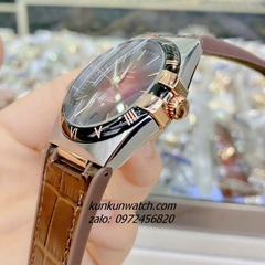 Đồng Hồ Nam Omega Constellation Automatic Niềng Số La Mã Dây Nâu Mặt Đen Đỏ Silver 40mm
