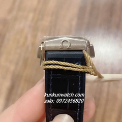 Đồng Hồ Nam Omega Constellation Automatic Niềng Số La Mã Dây Xanh Mặt Trắng Silver 40mm