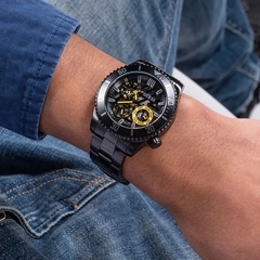 Đồng Hồ Nam Guess Axle GW0488G3 Black 6 Kim 45mm