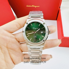 Đồng Hồ Nam Salvatore Ferragamo F80 Classic Bạc Mặt Xanh Lá 41mm