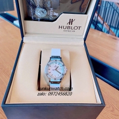 Đồng Hồ Nữ Hublot Classic Fusion Đính Đá Lịch Ngày Dây Silicone Trắng Silver 30mm