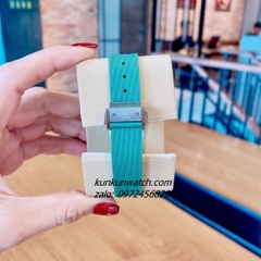 Đồng Hồ Nữ Hublot Classic Fusion Đính Đá Lịch Ngày Dây Silicone Xanh Rêu Silver 30mm