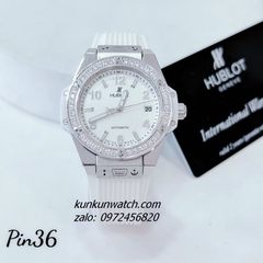 Đồng Hồ Nữ Hublot Đính Đá Lịch Ngày Dây Silicone Trắng Silver 36mm 1