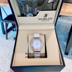Đồng Hồ Nữ Hublot Classic Fusion Đính Đá Lịch Ngày Dây Silicone Da Vân Trắng Rose Gold 30mm