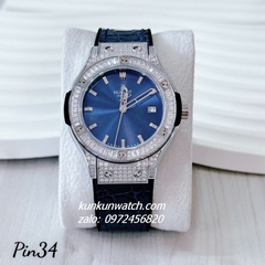 Đồng Hồ Nữ Hublot Classic Fusion Đính Đá Vỏ, Viền Đá Vuông, Lịch Ngày Dây Silicone Da Vân Xanh Silver 34mm 1