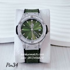 Đồng Hồ Nữ Hublot Classic Fusion Đính Đá Vỏ, Viền Đá Vuông, Lịch Ngày Dây Silicone Da Vân Xanh Rêu Silver 34mm 1