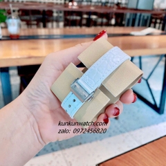 Đồng Hồ Nữ Hublot Classic Fusion Đính Đá Khảm Trai Lịch Ngày Dây Silicone Da Vân Trắng Silver 30mm