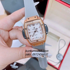 Đồng Hồ Nữ Hublot BigBang Spiri Đính Viền Đá Dây Silicone Xám Rose Gold Mặt Trắng Vuông 28 x 30mm