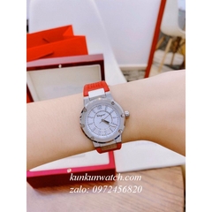 Đồng Hồ Nữ Salvatore Ferragamo F80 Dây Silicone Đỏ Niềng Trơn 33mm