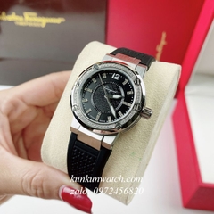 Đồng Hồ Nữ Salvatore Ferragamo F80 Đính Pha Lê Dây Silicone Đen 33mm