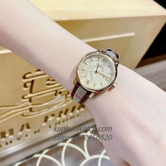 Đồng Hồ Nữ Burberry Classic Round  BU10114 Gold Dây Da 32mm