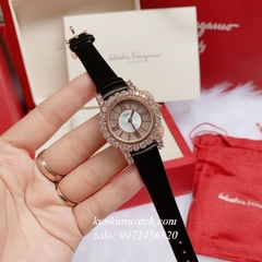 Đồng Hồ Nữ Chopard L'Heure Du Diamant Đính Viền Đá Chấu Nền Mặt Tia Da Đen Rose Gold 32mm