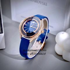 Đồng Hồ Nữ Swarovski Crystalline Aura  Đính Đá Dây Da Xanh Rose Gold 35mm