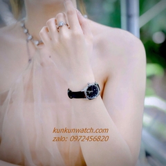 Đồng Hồ Nữ Gucci Diamond Silver Dây Da Đen 29mm