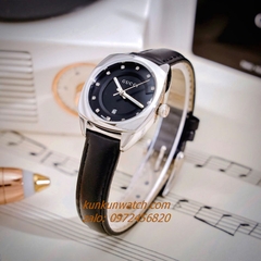 Đồng Hồ Nữ Gucci Diamond Silver Dây Da Đen 29mm
