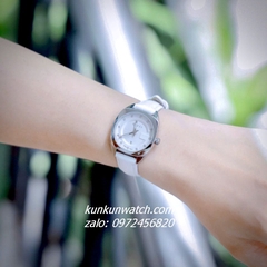 Đồng Hồ Nữ Gucci Diamond Silver Dây Da Trắng 29mm