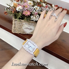 Đồng Hồ Nữ Royal Crown 6111 -  Dây Da Vàng - 30mm x 34mm