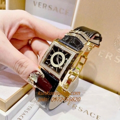 Đồng Hồ Nữ Versace DV-25 Mặt Vuông Đính Đá Dây Da Đen 30mm