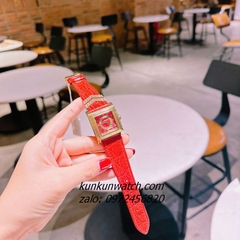 Đồng Hồ Nữ Versace DV-25 Mặt Vuông Dây Da Đỏ 30mm