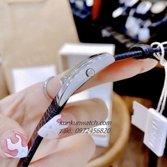 Đồng Hồ Nữ Versace Greca Icon Da Đen Silver 39x21mm