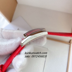 Đồng Hồ Nữ Versace Greca Icon Da Đỏ Silver 39x21mm