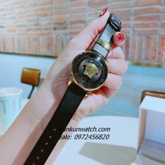 Đồng Hồ Nữ Versace Medusa Icon Dây Da Đen Gold Mặt Đen 38mm