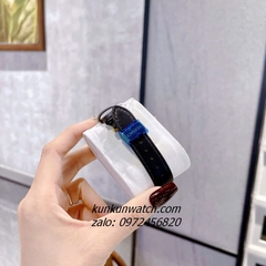 Đồng Hồ Nữ Versace V-Tribute Dây Da Đen Mặt Vàng 36mm