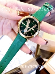 Đồng Hồ Nữ Versace Virtus Họa Tiết Chữ V - Dây Da Xanh Mộc - 36mm