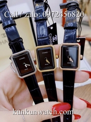 Đồng Hồ Nữ Chanel Boy Friend CNND013 - Dây Da Đen - Vỏ Vàng Hồng - 20 x 28mm