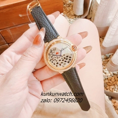 Đồng Hồ Nữ Cartier Jaguar Đính Đá Họa Tiết Báo Đốm Dây Da Đen Gold 36mm