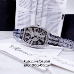 Đồng Hồ Nữ Chopard Đính Full Đá Pha Lê, Điểm Số La Mã Các Mốc Giờ Silver 34mm