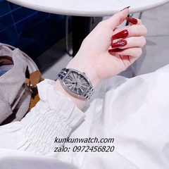 Đồng Hồ Nữ Chopard Đính Full Đá Pha Lê, Điểm Số La Mã Các Mốc Giờ Silver 34mm