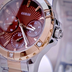 Đồng Hồ Nữ Guess GW0723L2 Đính Đá 6 Kim 35mm