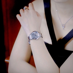 Đồng Hồ Nữ Guess GW0443L1 Đính Đá Silver 6 Kim 35mm